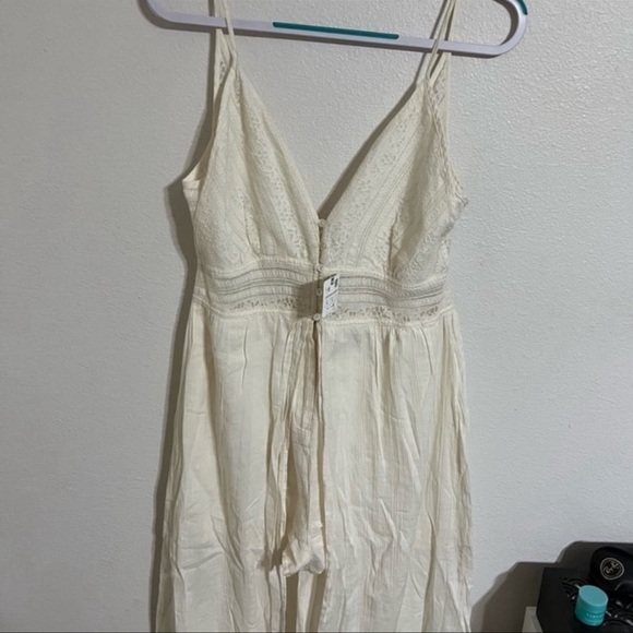 Zara Cream Lace Romper dress - Picture 2 of 6